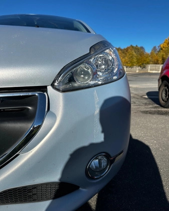 Peugeot 208 cena 13500 przebieg: 184000, rok produkcji 2012 z Góra małe 67
